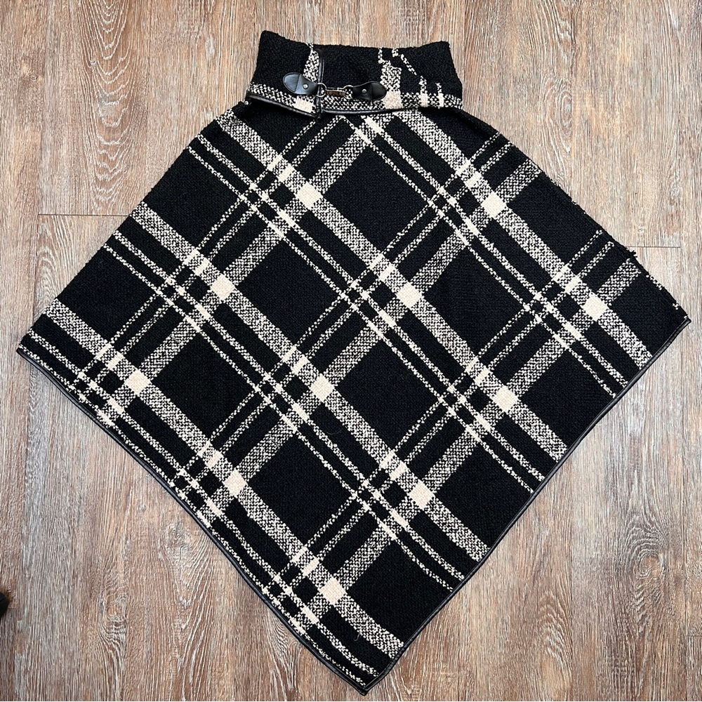 Hummingbird Black & White Plaid Poncho - One Size - Faux Leather Trim